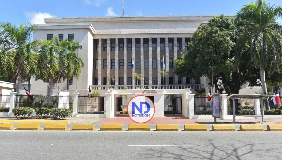 Educación pide investigación y sanción por intoxicaciones en escuelas de Mao y San Francisco