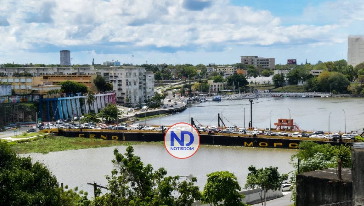Obras Públicas volverá a cerrar este sábado el puente flotante durante dos horas 2 Obras Públicas volverá a cerrar este sábado el puente flotante durante dos horas