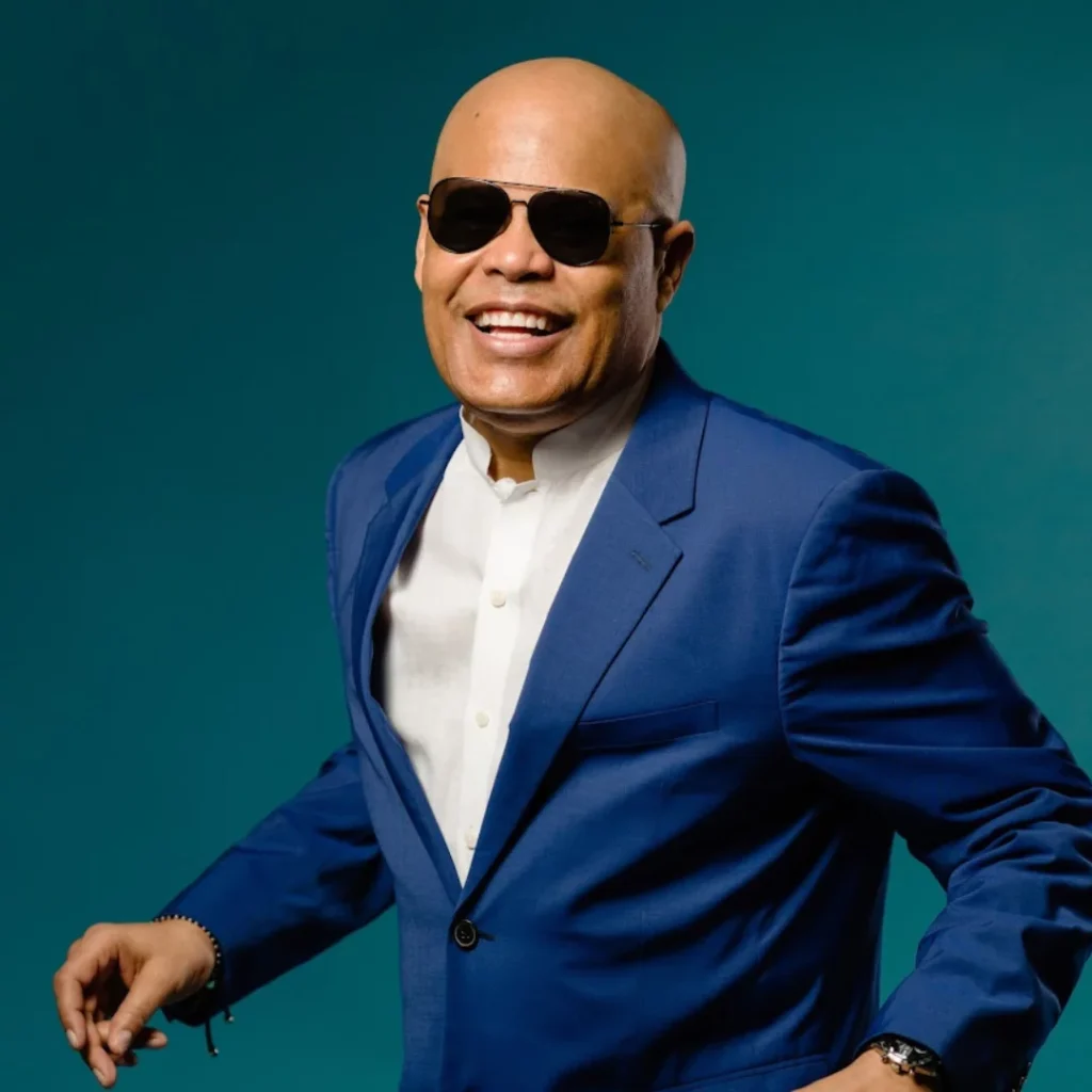 “Color de rosa” desata llanto en ensayo de la orquesta de Rubby Pérez tras tragedia del Jet Set 4 Rubby Perez 13 “Color de rosa” desata llanto en ensayo de la orquesta de Rubby Pérez tras tragedia del Jet Set