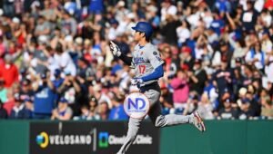 Ohtani abre con jonrón por segundo día seguido y toma el liderato de MLB