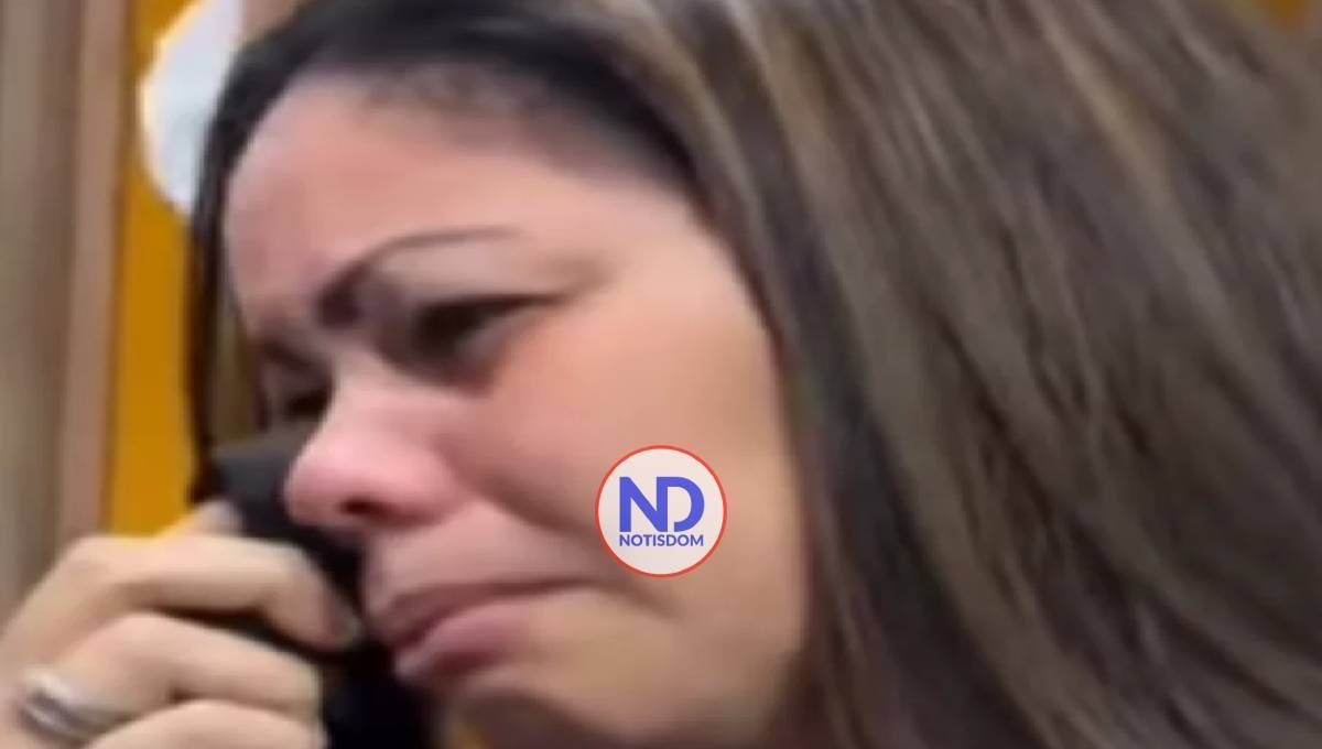 “Color de rosa” desata llanto en ensayo de la orquesta de Rubby Pérez tras tragedia del Jet Set 2 “Color de rosa” desata llanto en ensayo de la orquesta de Rubby Pérez tras tragedia del Jet Set