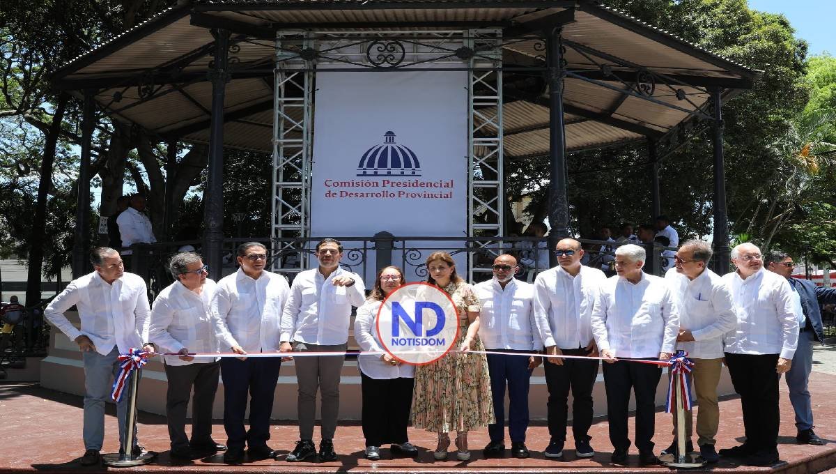 Gobierno inaugura obras en Centro Histórico de Santiago