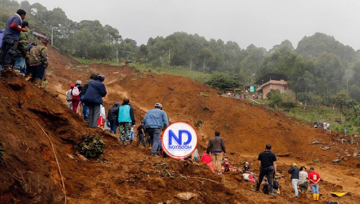 Suben a trece los muertos tras riada en Colombia y autoridades buscan a doce desaparecidos