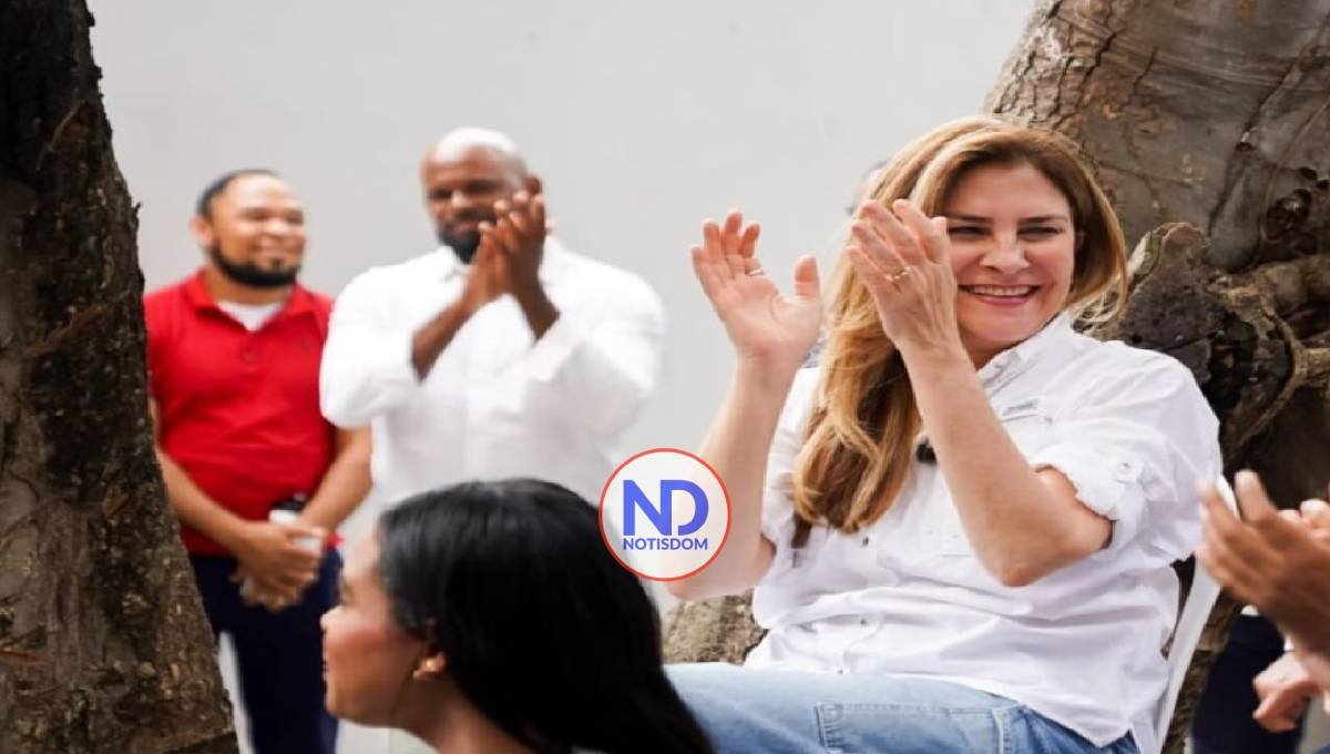 Carolina Mejía recibe apoyo de jóvenes de diversas provincias 2 Carolina Mejía recibe apoyo de jóvenes de diversas provincias