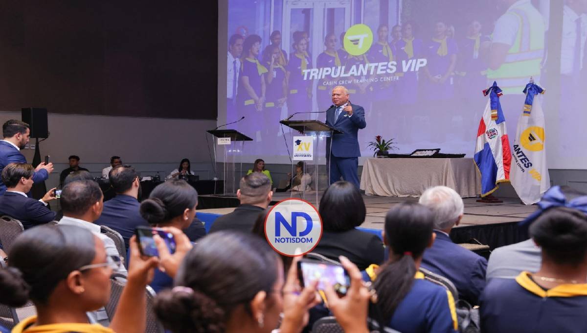 Centro Aeronáutico Tripulantes VIP celebra la decima 5ta graduación 2 Centro Aeronáutico Tripulantes VIP celebra la decima 5ta graduación