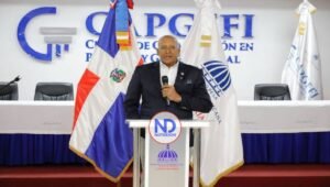 Contraloría destaca control de finanzas públicas por Abinader