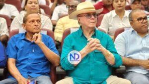 Hipólito moviliza perremeístas en respaldo a su hija Carolina