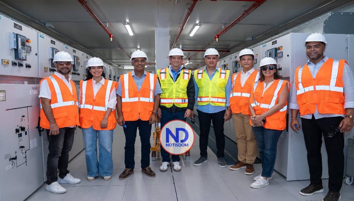 Ministro Joel Santos supervisa avance central Manzanillo Power Land