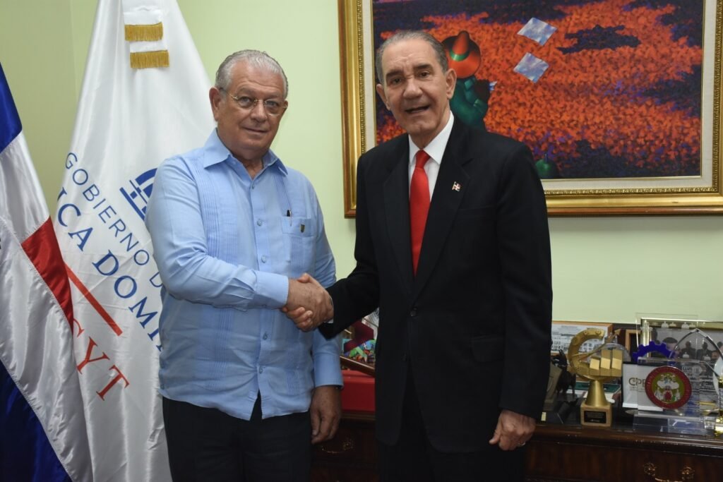 Jose Rafael Espaillat y Franklin Garcia Fermin RD impartirá maestrías en derecho marítimo y comercio internacional