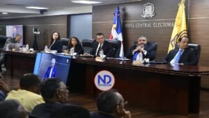 Discuten proyecto reglamento para registro de encuestadoras