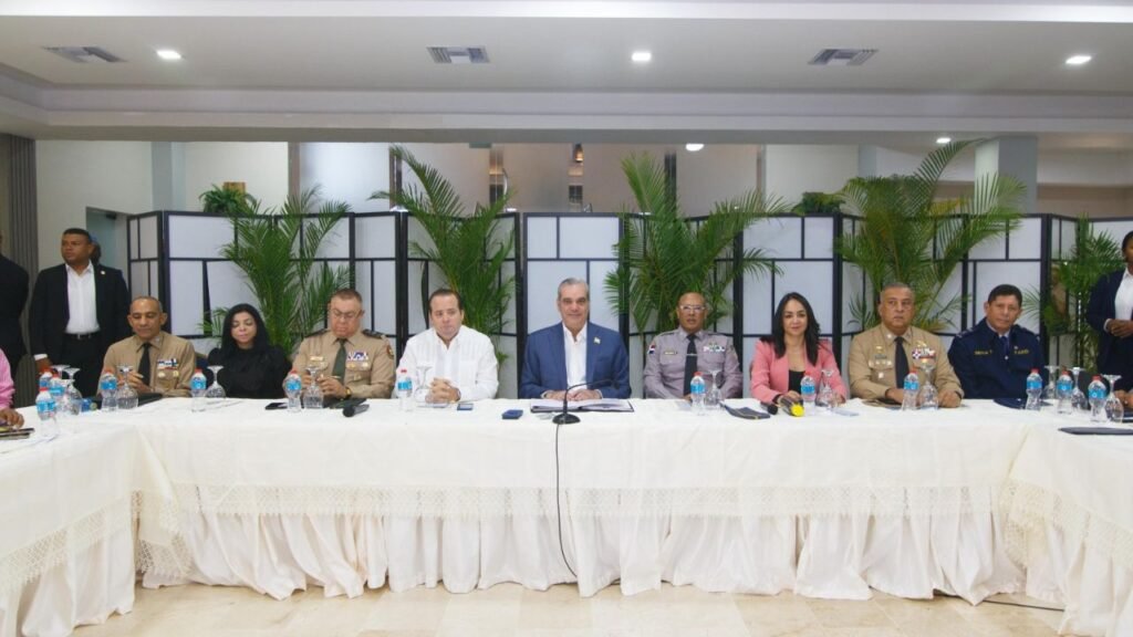 Luis Abinader 352 Interior y Policía asegura que agentes reciben formación continua y son supervisados