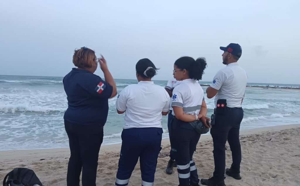 PERSONAS 911 Joven desaparece en aguas de la playa Oasis en Juan Dolio, SPM