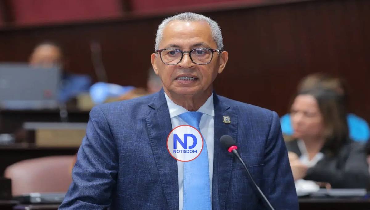 Diputado Alianza País reclama protección dominicanos en PR
