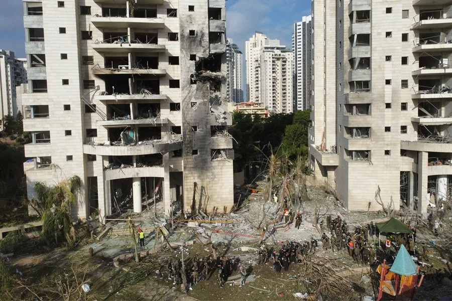 Petah Tikva 8 muertos, casi cien heridos en más ataques Irán contra Israel