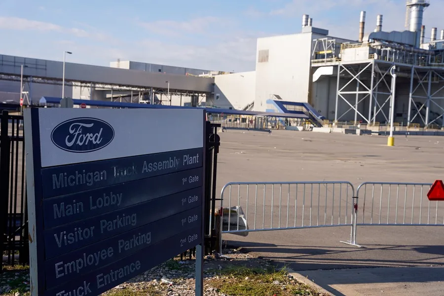 Plan de Ford en Michigan EU duplica aranceles al acero y aluminio en un nuevo desafío