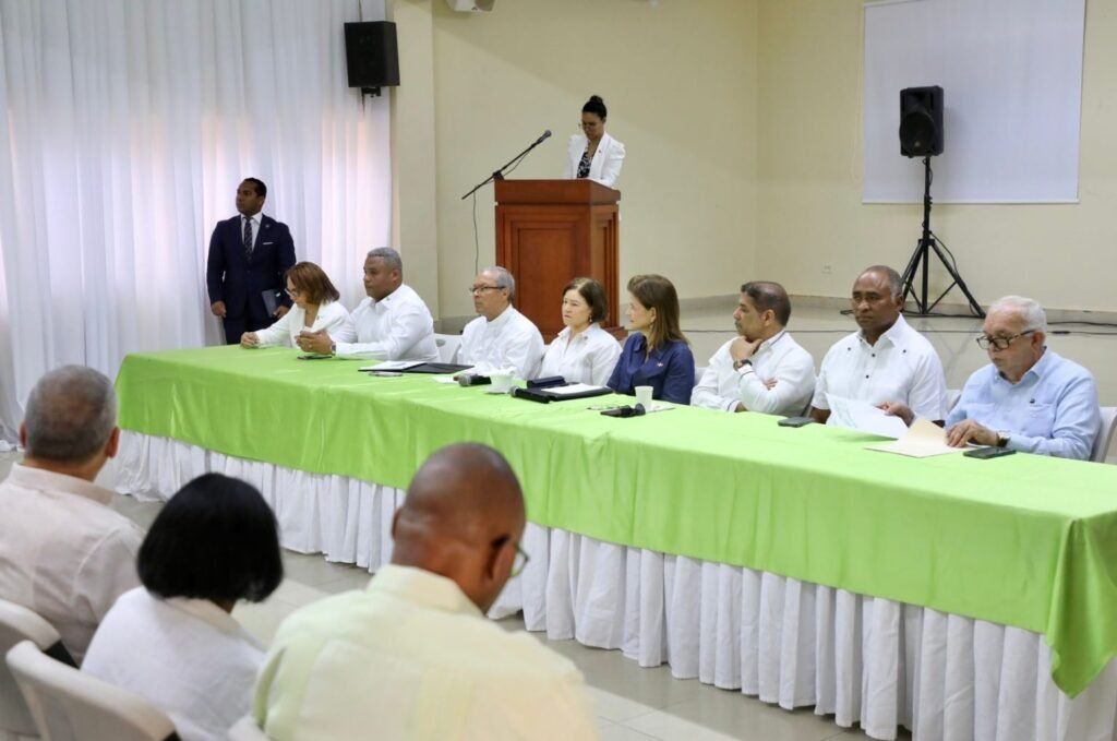 RAQUEL PENA Limber Cruz Y OTROS RD busca nuevos mercados para absorber excedente de mango y en defensa ante aranceles de EE.UU.