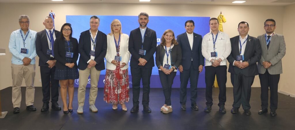 Rector de PUCMM asume como miembro Junta de Universidades Católicas de América Latina 3 Rector de PUCMM 1 1 Rector de PUCMM asume como miembro Junta de Universidades Católicas de América Latina