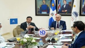 Roberto Ángel presenta «El Poder de las Buenas Palabras» ante Consejo Nacional de Educación