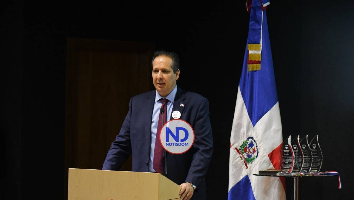 Víctor Atallah dice hará lo posible para que la sangre sea incluida en la seguridad social