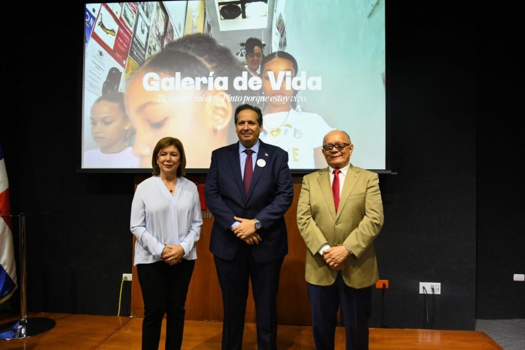 Victor Atallah ENTRE OTROS 2 Víctor Atallah dice hará lo posible para que la sangre sea incluida en la seguridad social