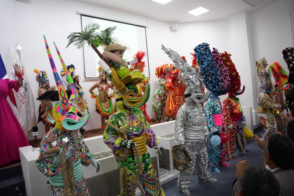 ministerio de cultura entrega premios anuales de carnaval con mas de cinco millones de pesos en premios Ministerio de Cultura entrega Premios Anuales de Carnaval