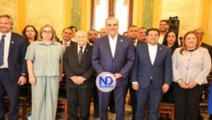 Abinader juramenta Comité Científico del HUB de Innovación Punta Bergantín