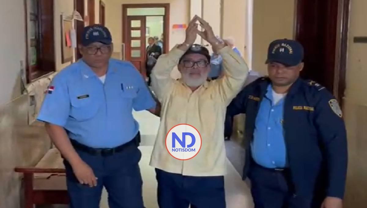 Juez ordena la prisión de Ángel Martínez por faltarle el respeto