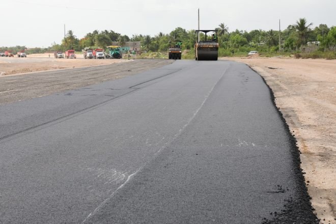 Avenida Ecologica Abinader entrega apartamentos y supervisa la avenida Ecológica