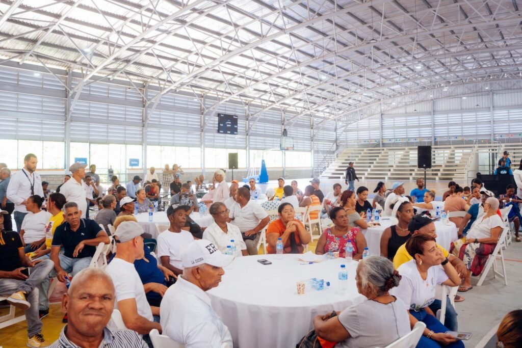 Ministro Carlos Bonilla encabeza Gobierno en las Provincias en la Circ. 3 del DN 4 Carlos Bonilla Y OTROS 2 Ministro Carlos Bonilla encabeza Gobierno en las Provincias en la Circ. 3 del DN