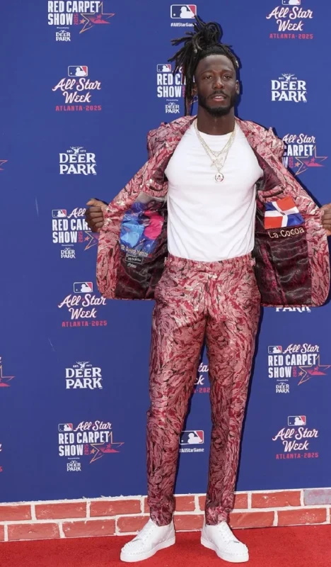 Elly de la Cruz 16 Estilo caribeño de Elly y Tatis Jr. se hace sentir en alfombra roja del Juego de Estrellas