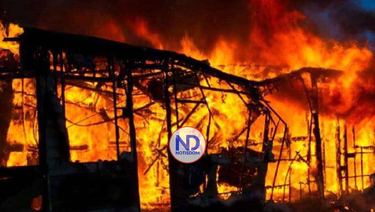 Cinco miembros de una familia mueren en fuego en Santiago