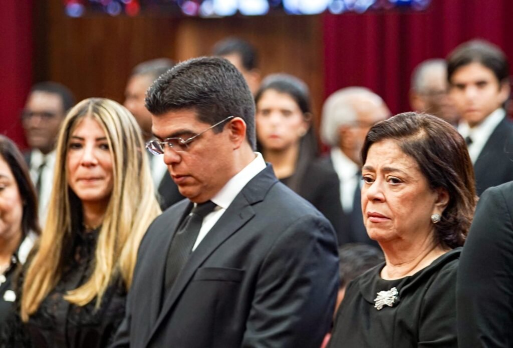 Fellito Subervi durante acto en honor a su fallecido padre en el Congreso El Congreso Nacional rinde homenaje a Rafael «Fello» Suberví