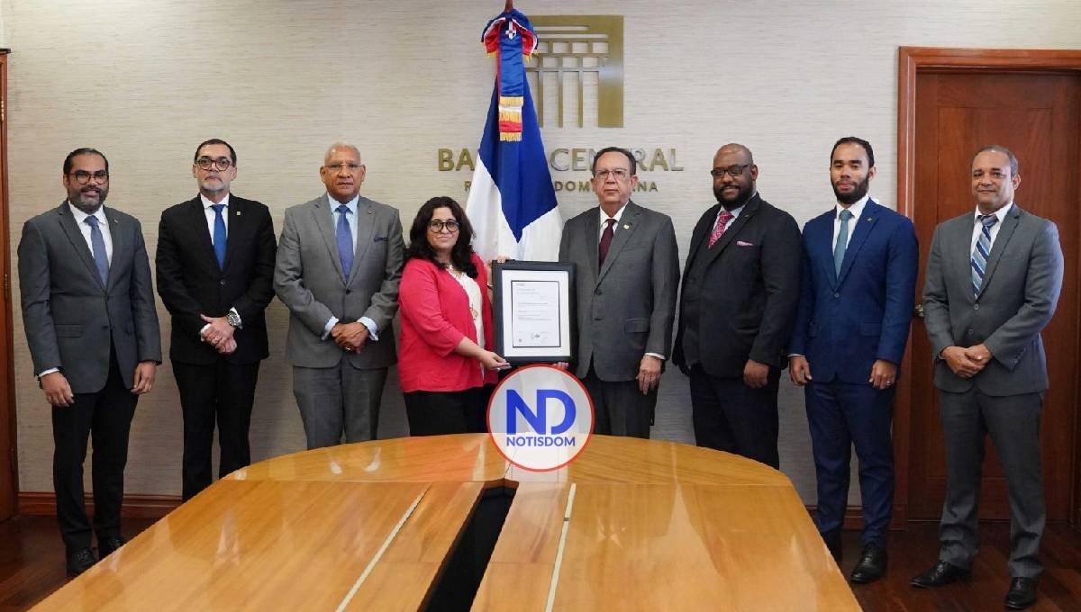 BCRD recibe recertificación en Gestión de Seguridad de la Información 2 BCRD recibe recertificación en Gestión de Seguridad de la Información