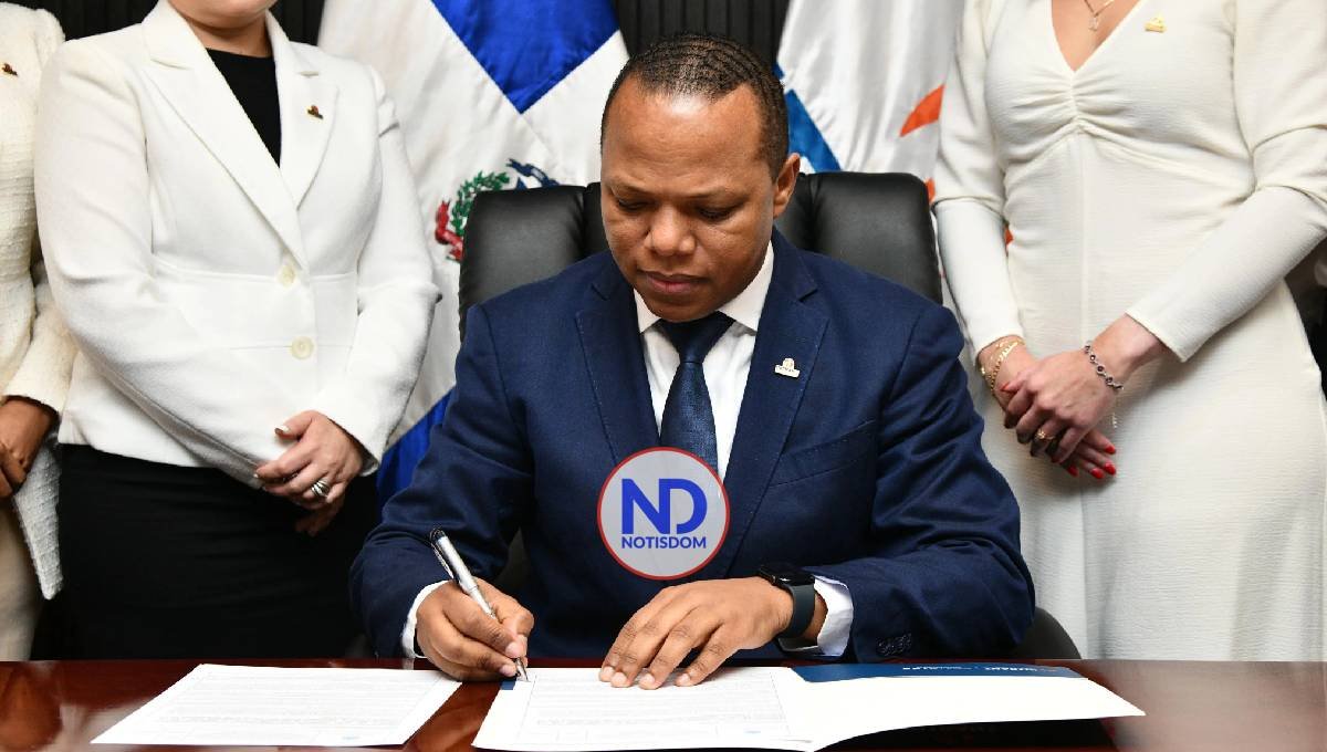 Milton Morrison reclama RD$10 millones por daños y perjuicios en demanda contra presidente de Dekolor