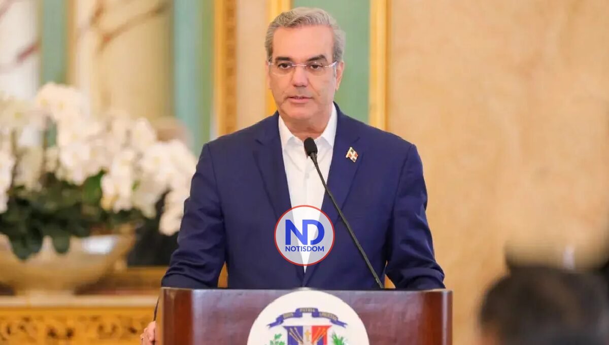 Mediante decreto, presidente Abinader oficializa equipo directivo del nuevo Ministerio de Hacienda y Economía