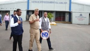 Defensor del Pueblo inspecciona centro de detención migratoria de Haina