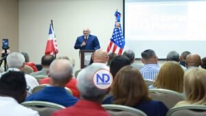 Roberto Fulcar presenta en Miami su libro «Mi compromiso con la educación»