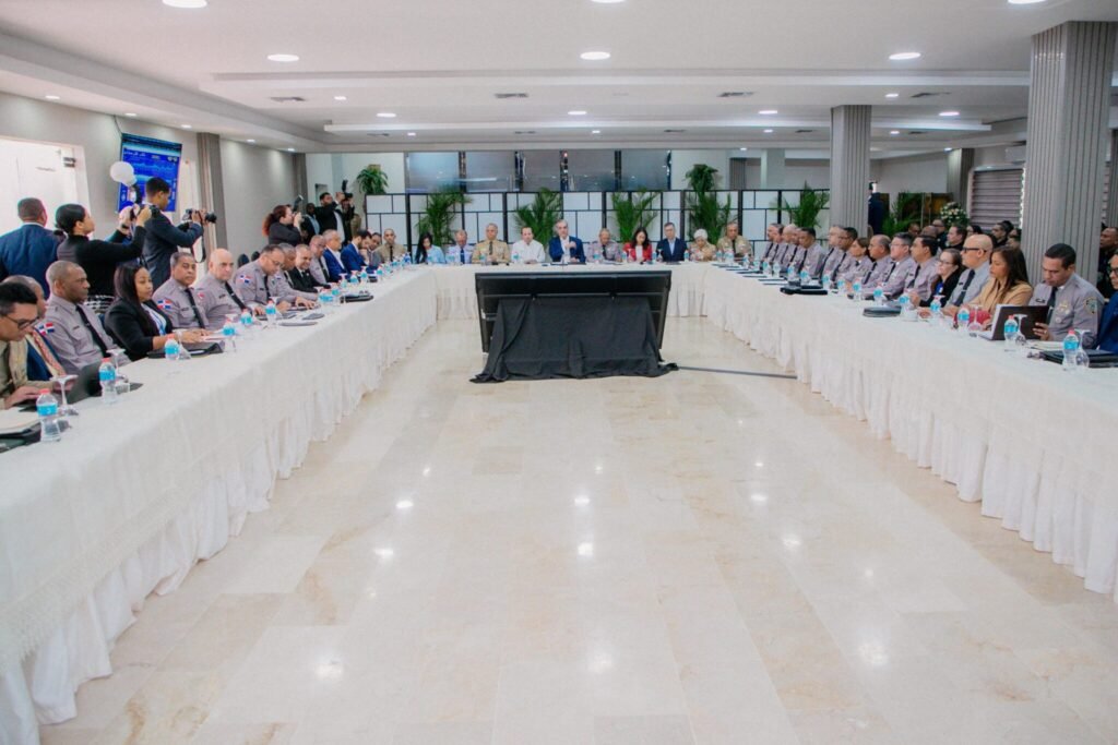 reunion de seguimiento al Plan de Seguridad Ciudadana Presidente Abinader encabeza reunión de seguimiento al Plan de Seguridad Ciudadana