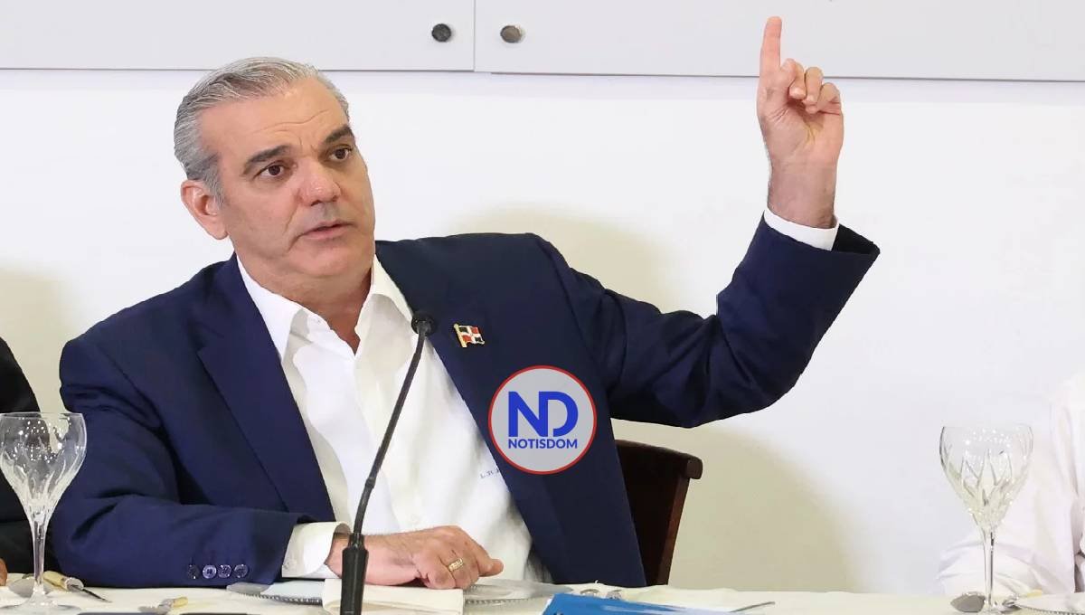 Abinader califica como “indignante” el salario mínimo público y anuncia revisión