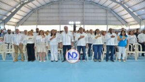Abinader entrega remozado el Polideportivo de Las Caobas