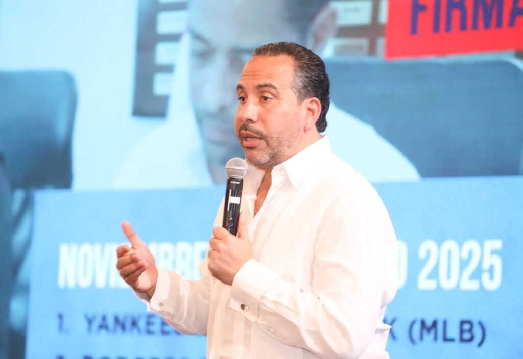 Alberto Rodriguez 1 Abinader dedica LA Semanal al Inefi; resalta su importancia e impacto social