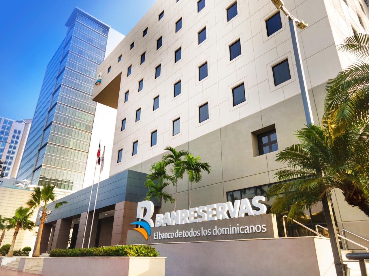 Banreservas es reconocido como Mejor Banco Digital Corporativo y Empresarial de RD