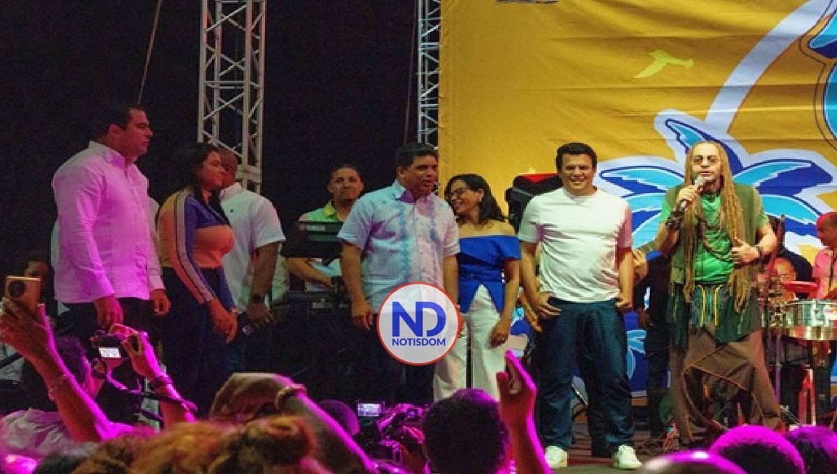 Gobierno inaugura el «Ritmo de la Costa» en el malecón de SDE