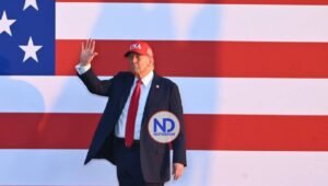 Trump dará bienvenida a Putin frente avión presidencial ruso