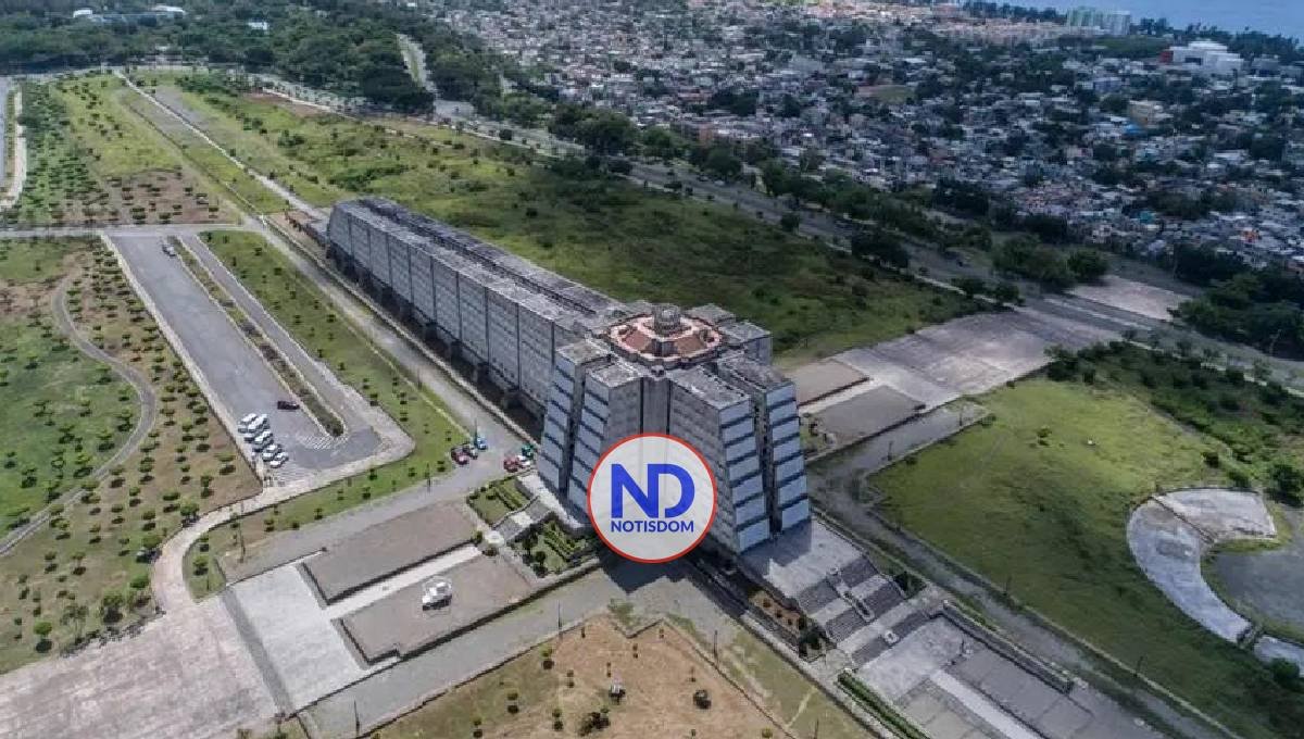 Denuncian el Faro a Colón está plagado de bacterias y hongos 2 Denuncian el Faro a Colón está plagado de bacterias y hongos