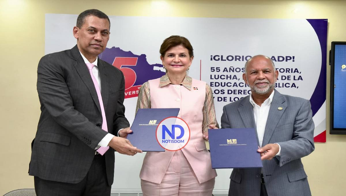 Indotel y ADP firman convenio que otorga más de 1,400 becas y capacitar docentes en competencias digitales