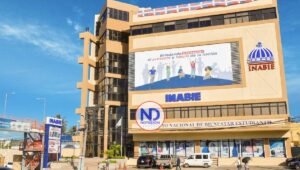 Inabie acuerda con suplidores acelerar entrega utilería escolar