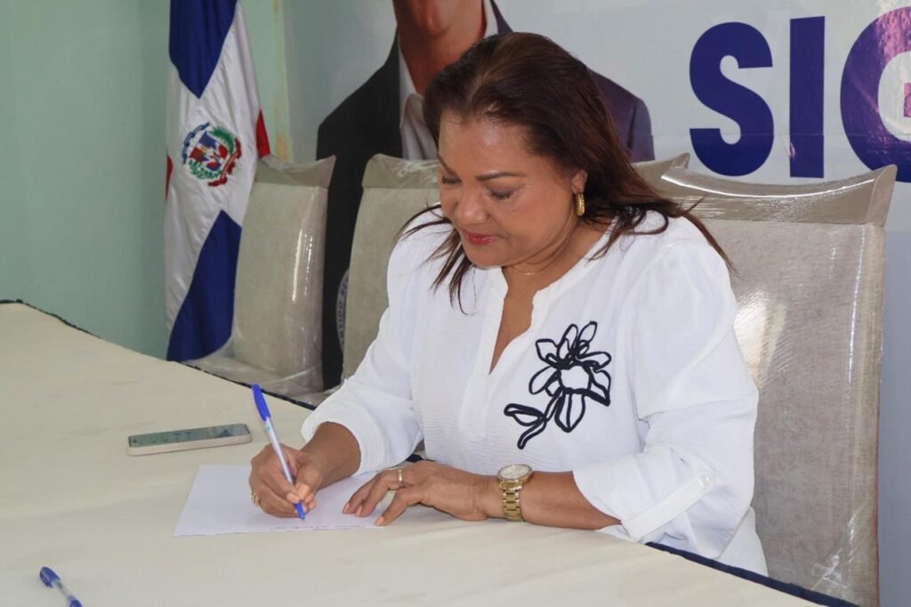 Julia Drullard Frente de Mujeres Modernas del PRM en SD coordina celebración del 5to aniversario gestión de Abinader
