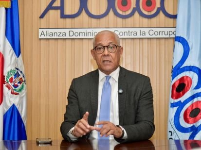 En RD saludan la promulgación del Código Penal 3 Julio Cesar de la Rosa 4 En RD saludan la promulgación del Código Penal