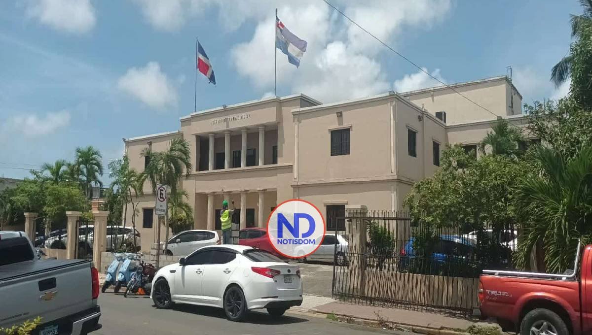 Dimisión y el despido injustificado concentran más del 75 % de los litigios laborales